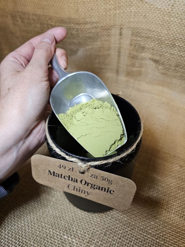 Matcha Organic Chińska nabrana na łopatce