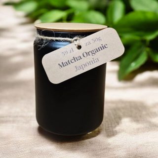 Matcha Japońska Organic w czarnym słoiku
